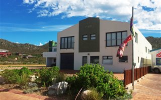 401 m² Commercial space in Pringle Bay