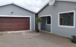 3 Bedroom House in Nagina