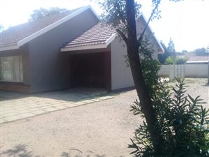 3 Bed House in Meiringspark