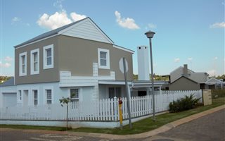 3 Bedroom House in Erasmus Park