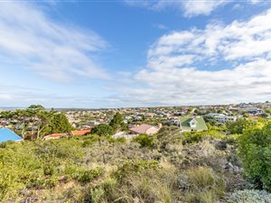 1157 m² Land available in Dana Bay