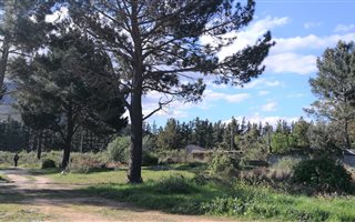 595 m² Land available in Bot River