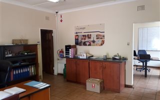 142 m² Office Space in Rustenburg Central