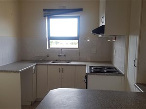 2 Bedroom House in Bloubergstrand