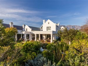 4 Bed House in De Zalze