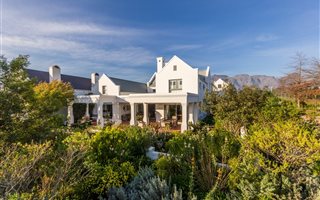 4 Bedroom House in De Zalze