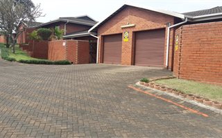 2 Bedroom House in Arboretum