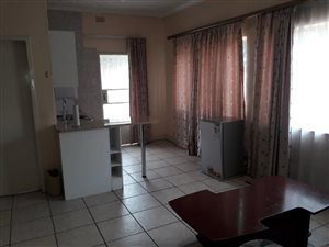 Bachelor apartment in Kelvin