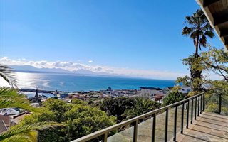 4 Bedroom House in Mossel Bay Central