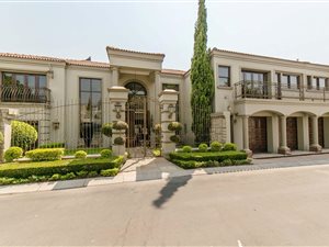 4 Bed Cluster in Bryanston