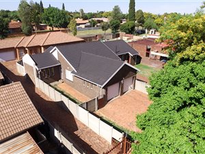 3 Bed House in Sunward Park