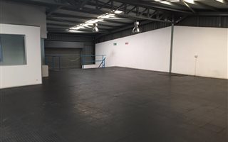 328 m² Industrial space in North Riding