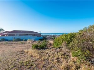 770 m² Land available in Menkenkop
