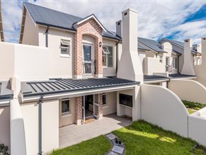 2 Bed House in Nooitgedacht Estate