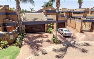 3 Bedroom Cluster in Morninghill