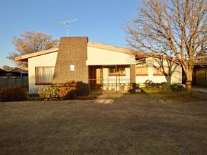 4 Bed House in Riebeeckstad
