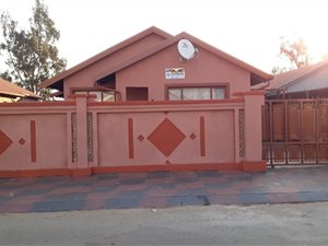 3 Bed House in Naturena