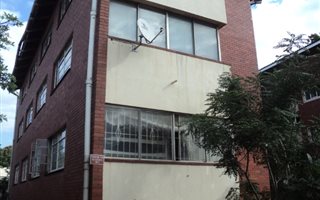 2 Bedroom House in Montclair