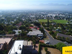 1181 m² Land available in Paarl