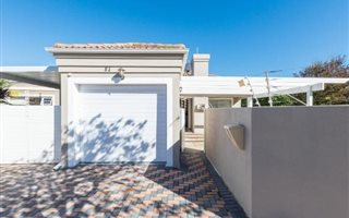2 Bedroom House in Parklands