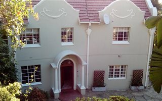 2 Bedroom House in Houghton Estate