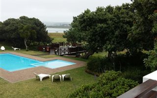 3 Bedroom Apartment in Keurboomstrand