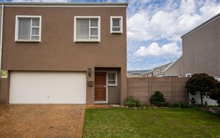 3 Bedroom House in Somerset Ridge