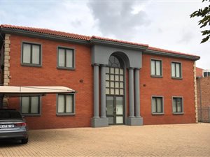 580 m² Office Space in Irene
