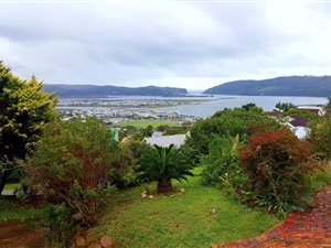 1203 m² Land available in Heuwelkruin