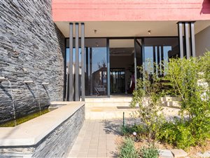 5 Bed House in Copperleaf