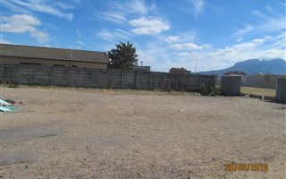 414 m² Land available in Rusthof