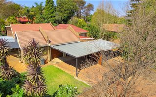 3 Bedroom Duet in Garsfontein