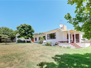 5 Bed House in Durbanville