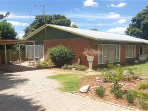 3 Bed House in Riebeeckstad