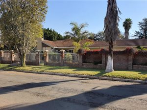 3 Bed House in Monument Heights