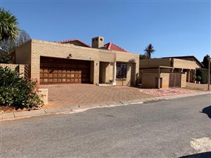 3 Bed House in Florida Hills