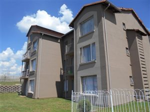 2 Bed Townhouse in Kleinfontein