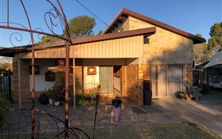 3 Bedroom House in Kroonheuwel