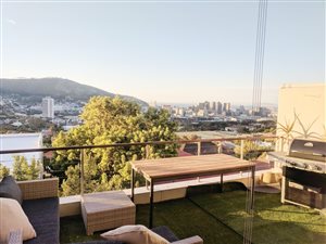 1 Bed Apartment in Vredehoek