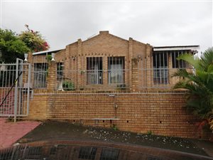 4 Bed House in Mobeni