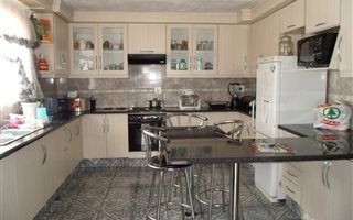 4 Bedroom House in Welgedacht