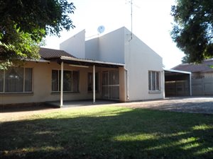 4 Bed House in Minnebron