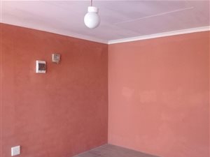 2 Bed House in Etwatwa