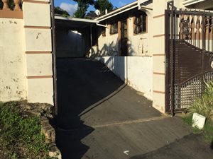 3 Bed House in Newlands West