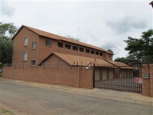 2 Bed Apartment in LesMarais