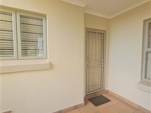 1 Bed Apartment in Parktown North