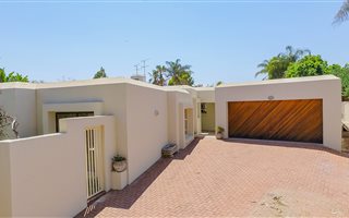 4 Bedroom House in Sunninghill