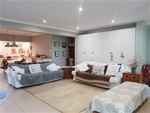 3 Bed House in Westbrook