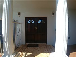 4 Bedroom House in Pierre van Ryneveld
