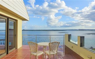 4 Bedroom House in Amsterdamhoek